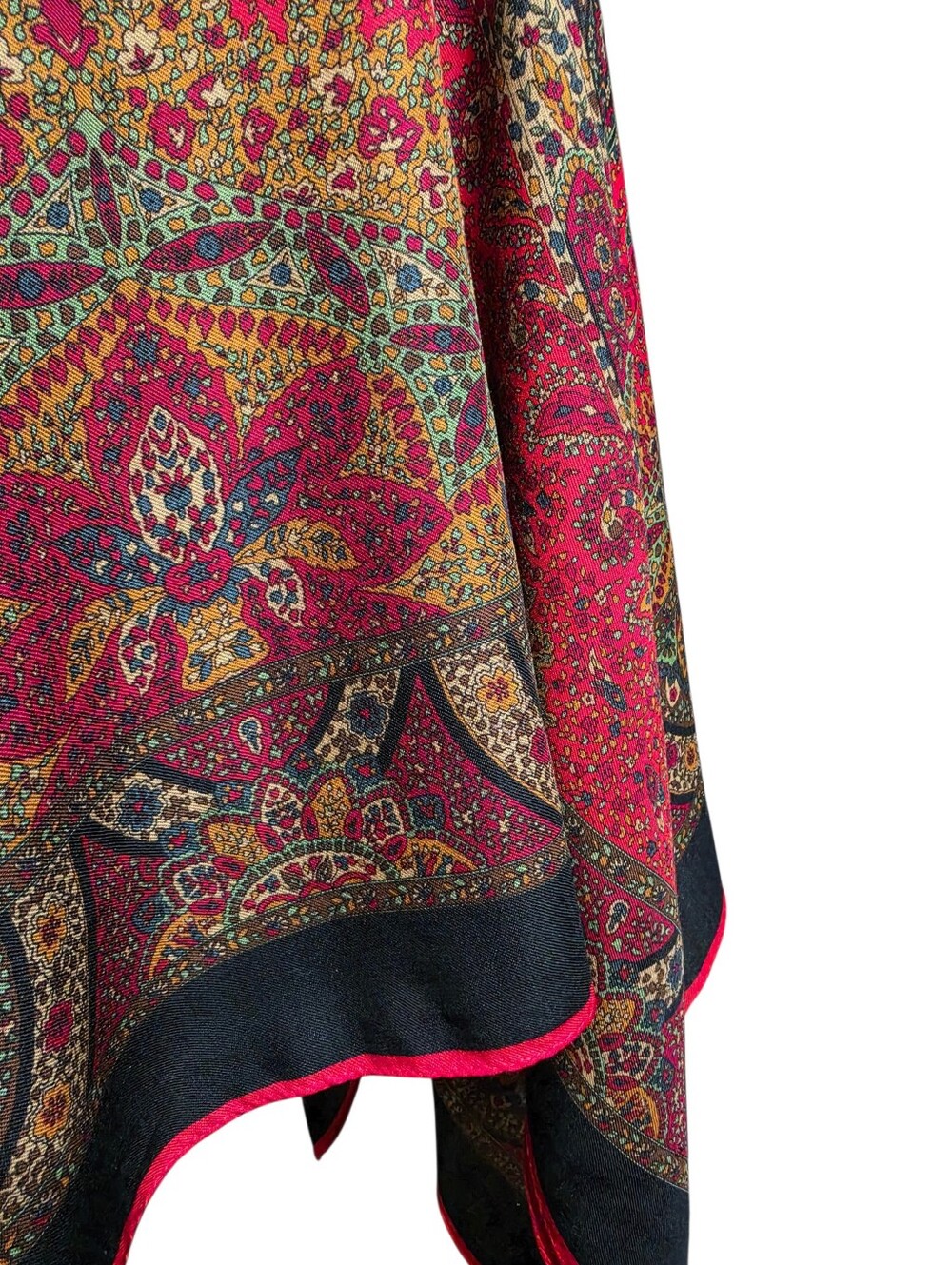 YVES SAINT LAURENT SCARF - Picture 5 of 16